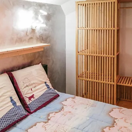 Сasa de vacaciones Nice In Privat-du-dragon With 1 Bedrooms And Wifi *